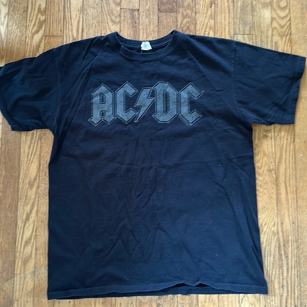 Vintage AC/DC t-shirt, size large. Colour black with silver letters